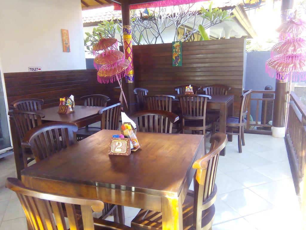 נוסה-למבונגן Arya Inn Enny Salon And Spa מראה חיצוני תמונה