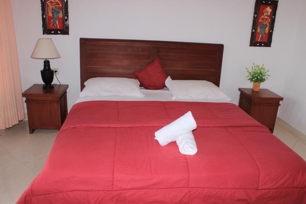 נוסה-למבונגן Arya Inn Enny Salon And Spa מראה חיצוני תמונה