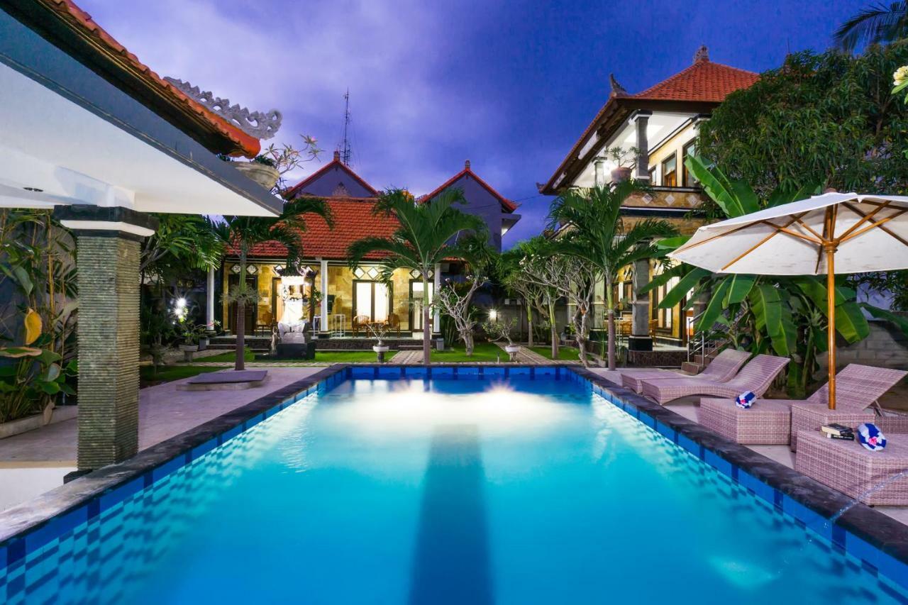 נוסה-למבונגן Arya Inn Enny Salon And Spa מראה חיצוני תמונה